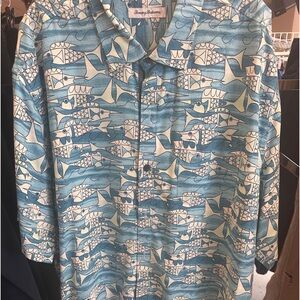 Tommy Bahama Collectors Edition Silk Blend Blue Island Zone. Wooden buttons